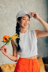 Side Contrast Detail Knit Top