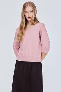 Wide-V Relax Top