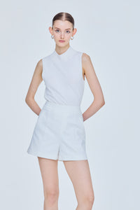 Single Welt Pockets Shorts