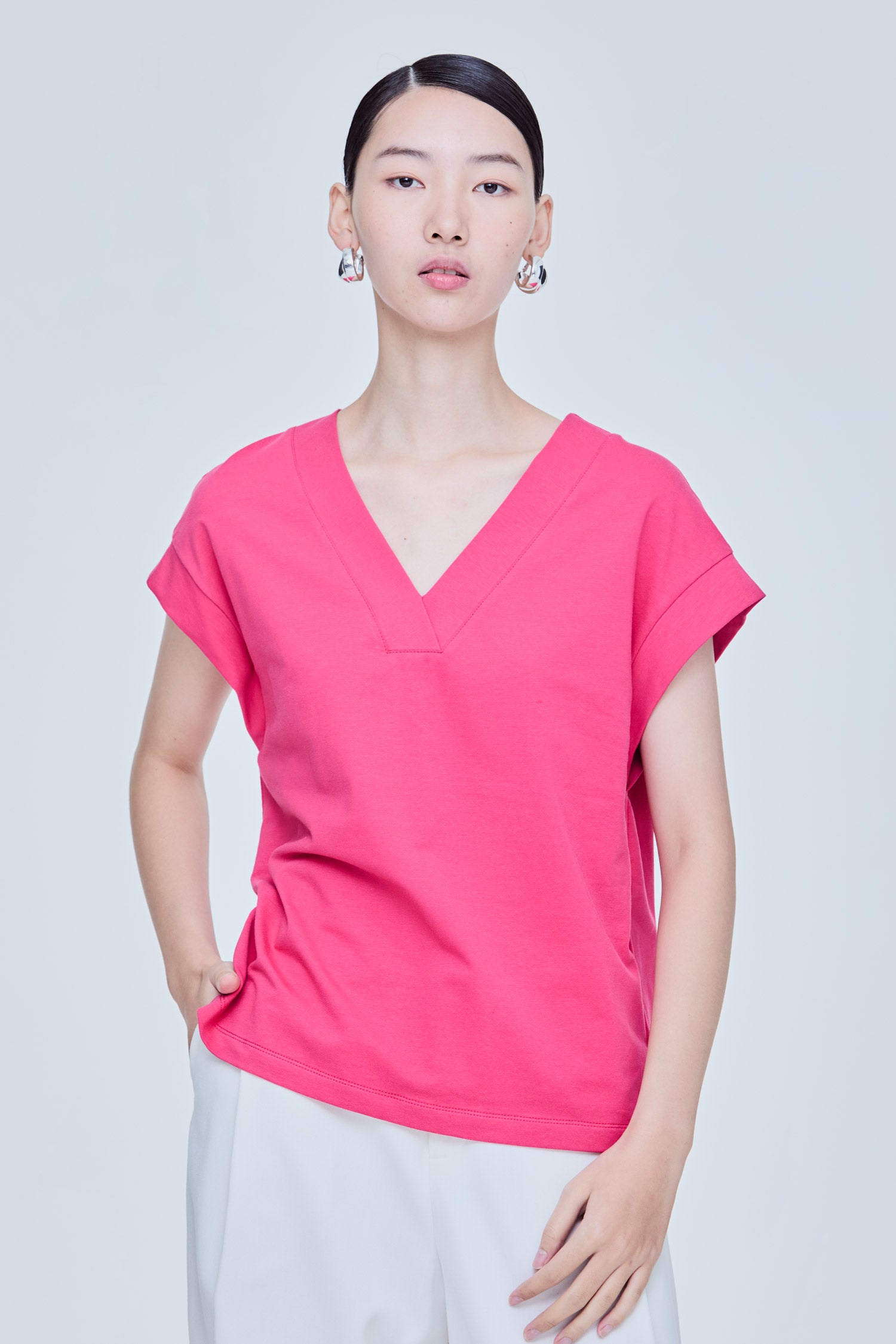 V-Neck Boxy Vest – iORA