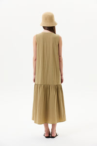 Flowy Sleeveless Maxi Dress