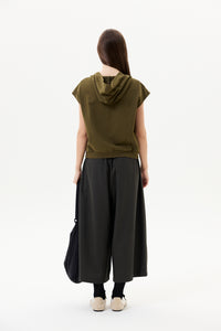 Hooded Sleeveless Pullover
