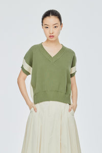 V-Neck Contrast Knitted Vest