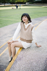 Houndstooth Knit Vest