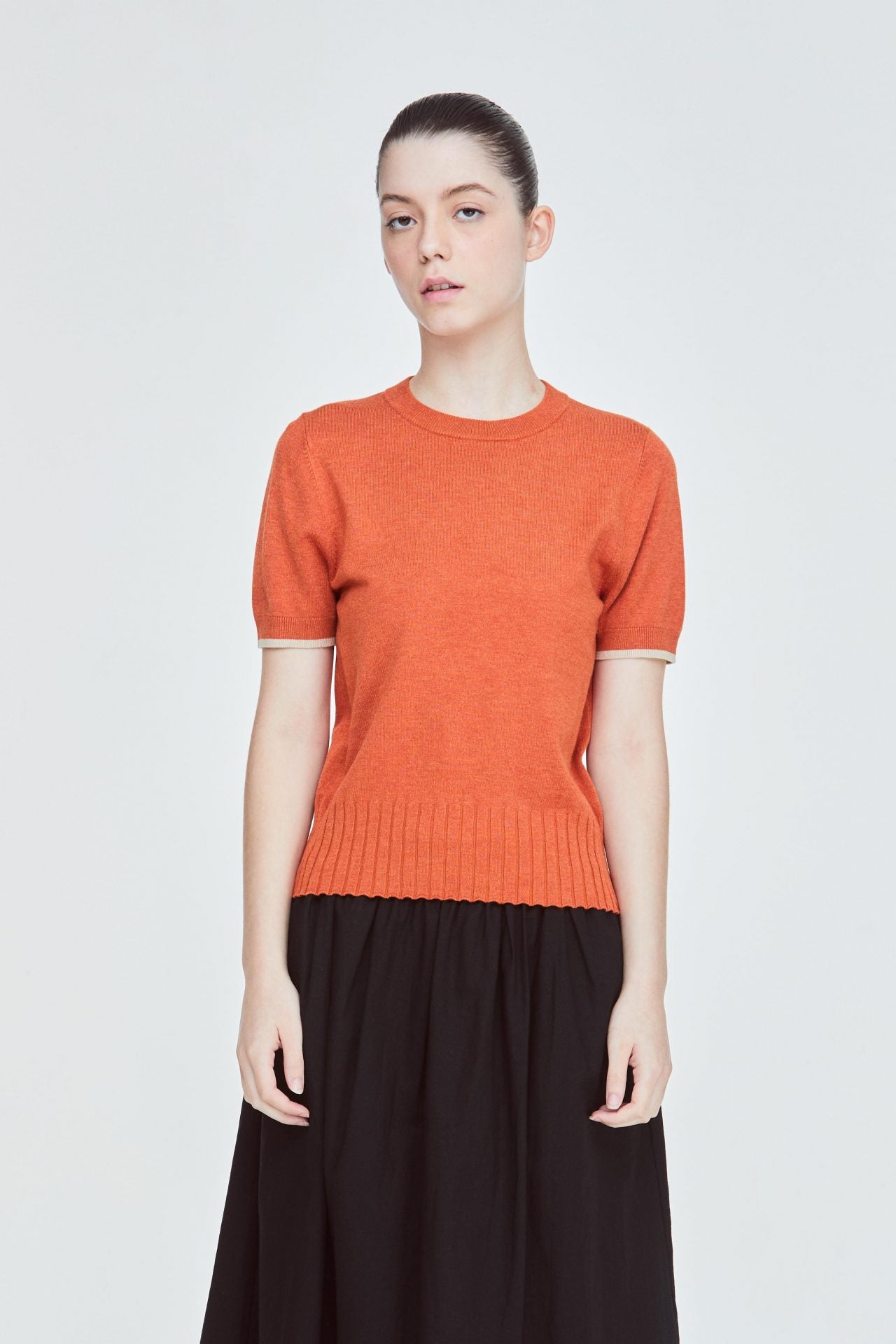 Cropped Knit Top iORA