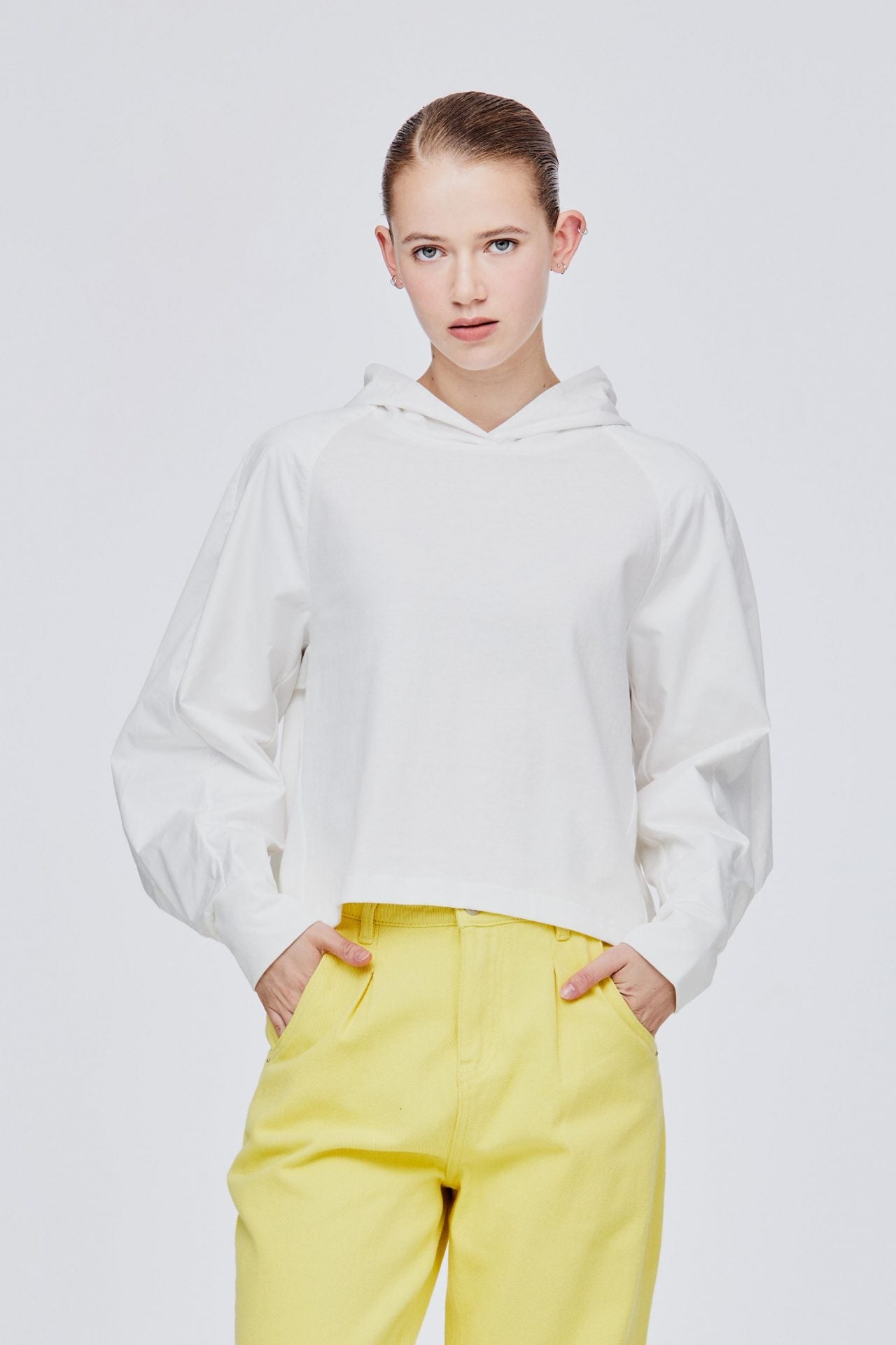 Raglan on sale sleeve sweatshirt