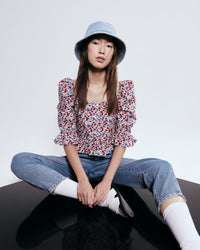 Front Paneled Classic Jeans