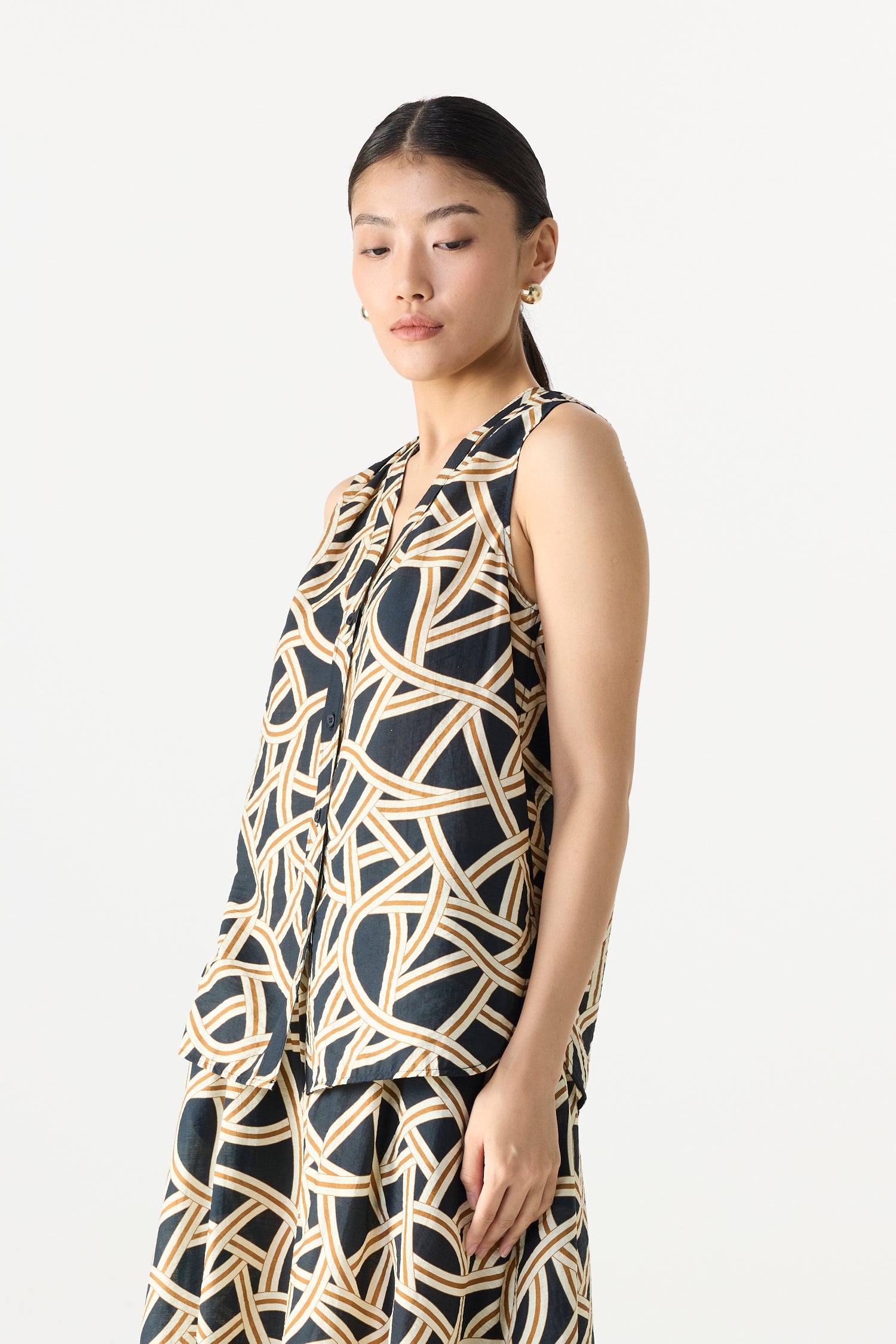 Printed V-Neck Sleeveless Top