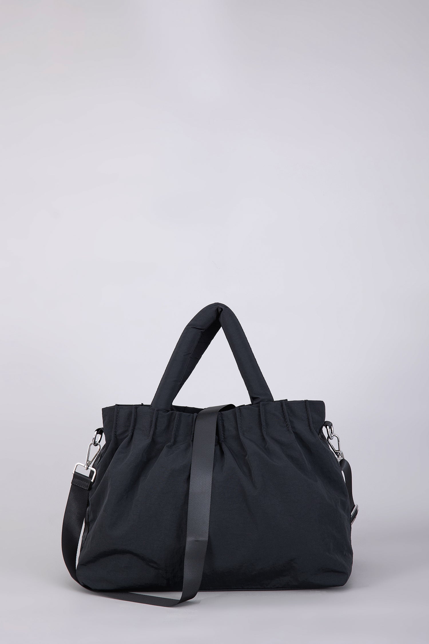 Puffy Pleats Dumpling Bag