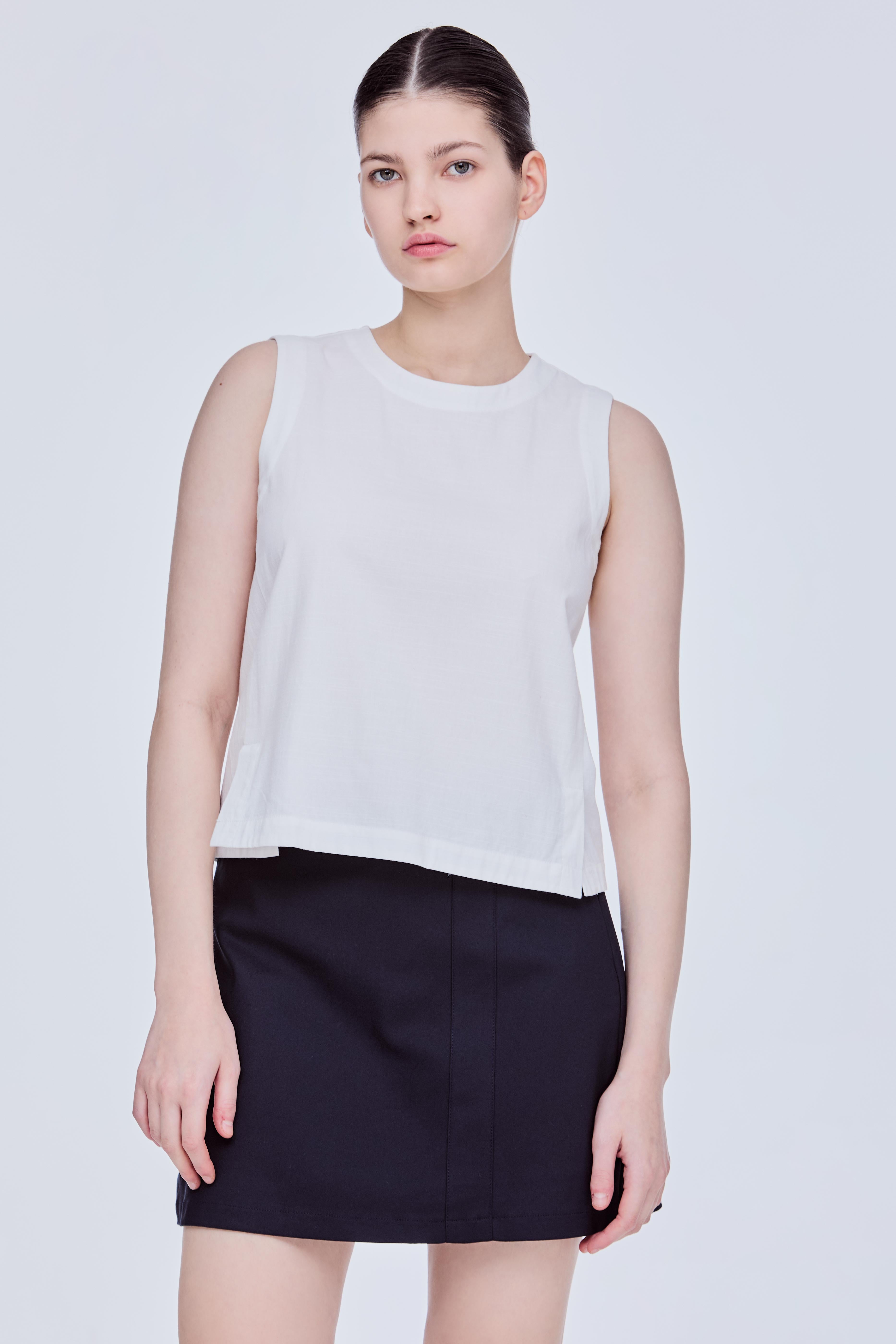 Twin Vent Sleeveless Top