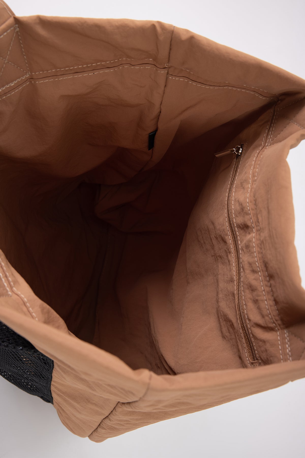 Drawstring Mesh Pocket Tote - Brown