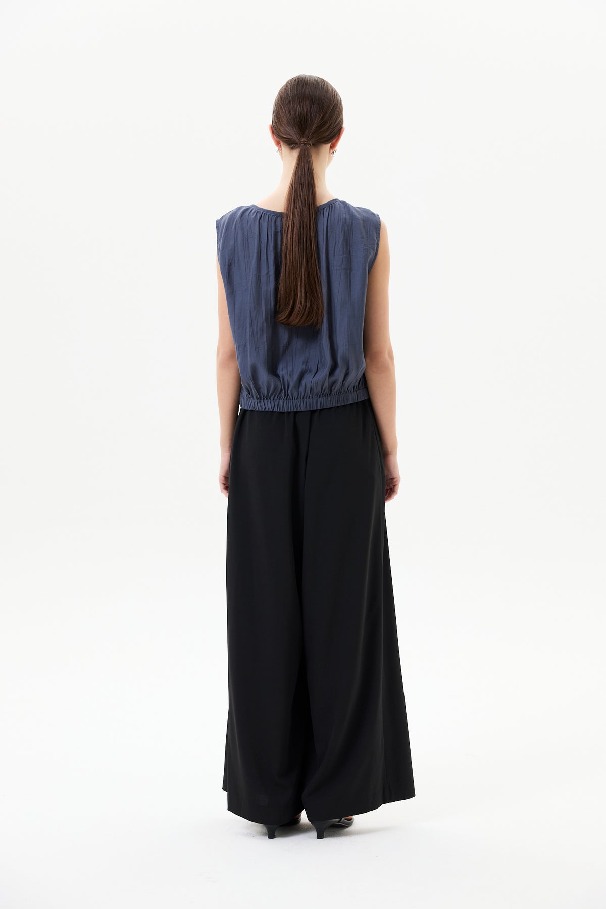 Woven Gathering Sleeveless Top
