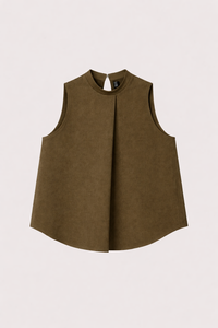 Pleated Sleeveless Sheen Blouse