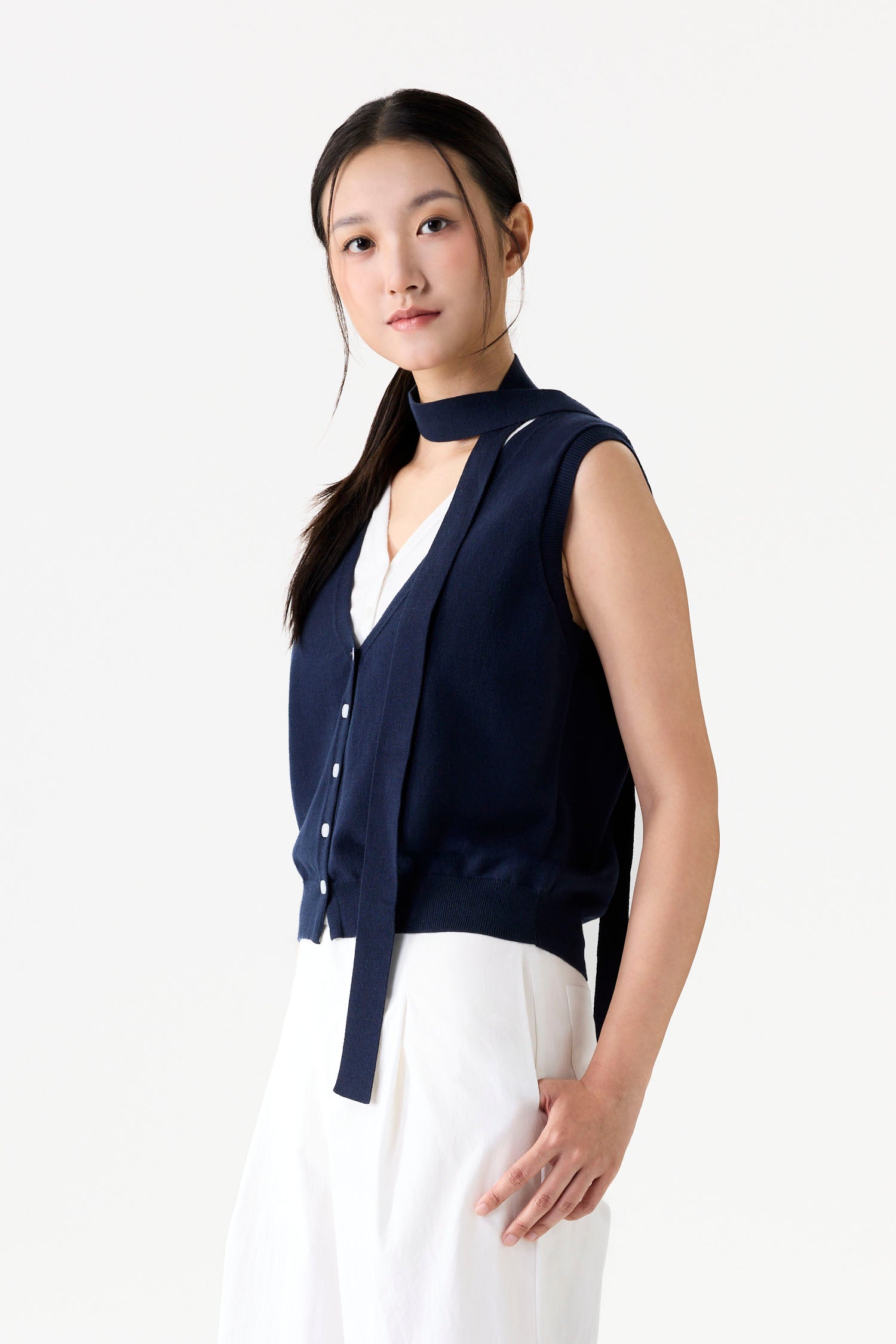Contrast Knit Vest With Scarf