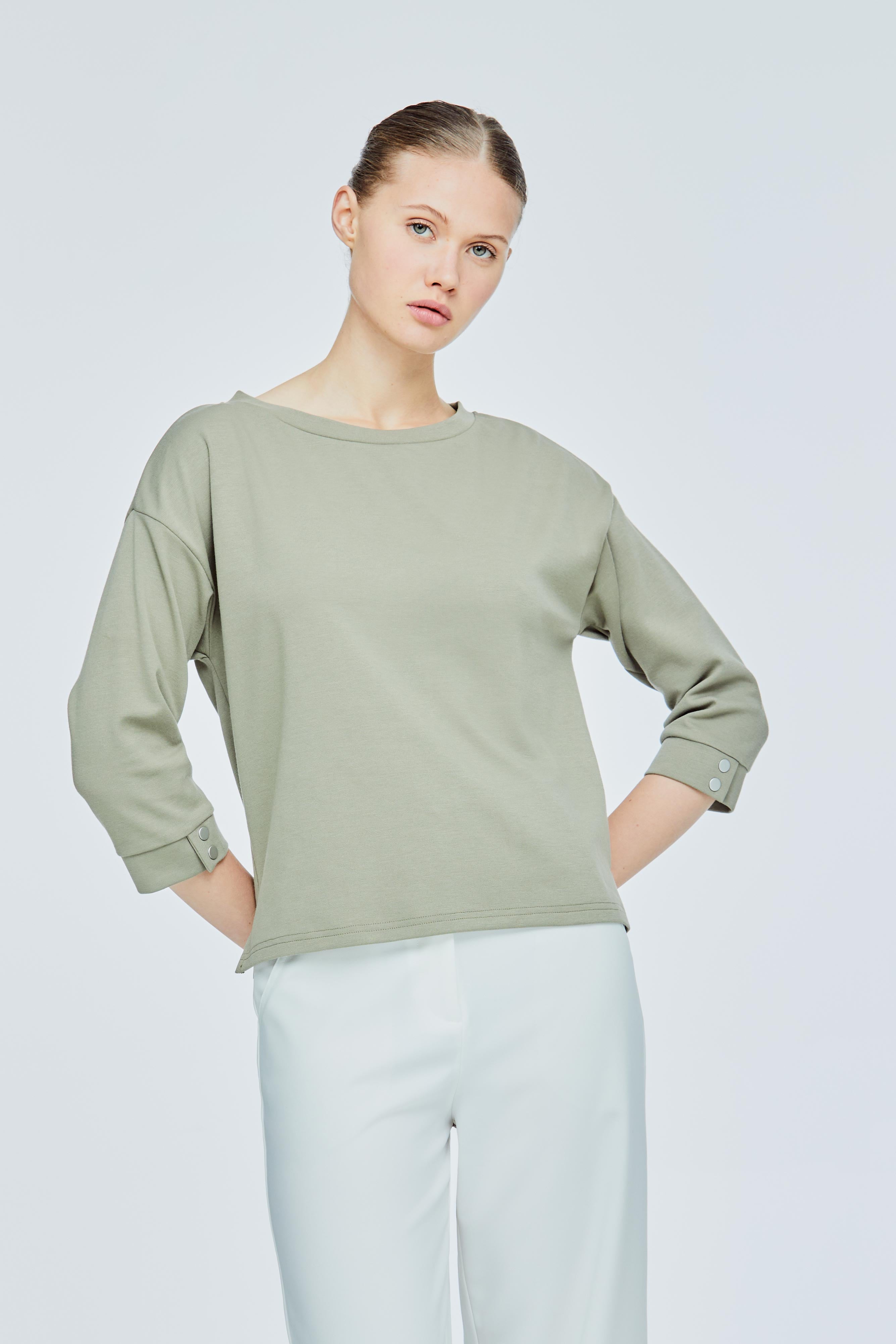 Basic Contrast Blouse