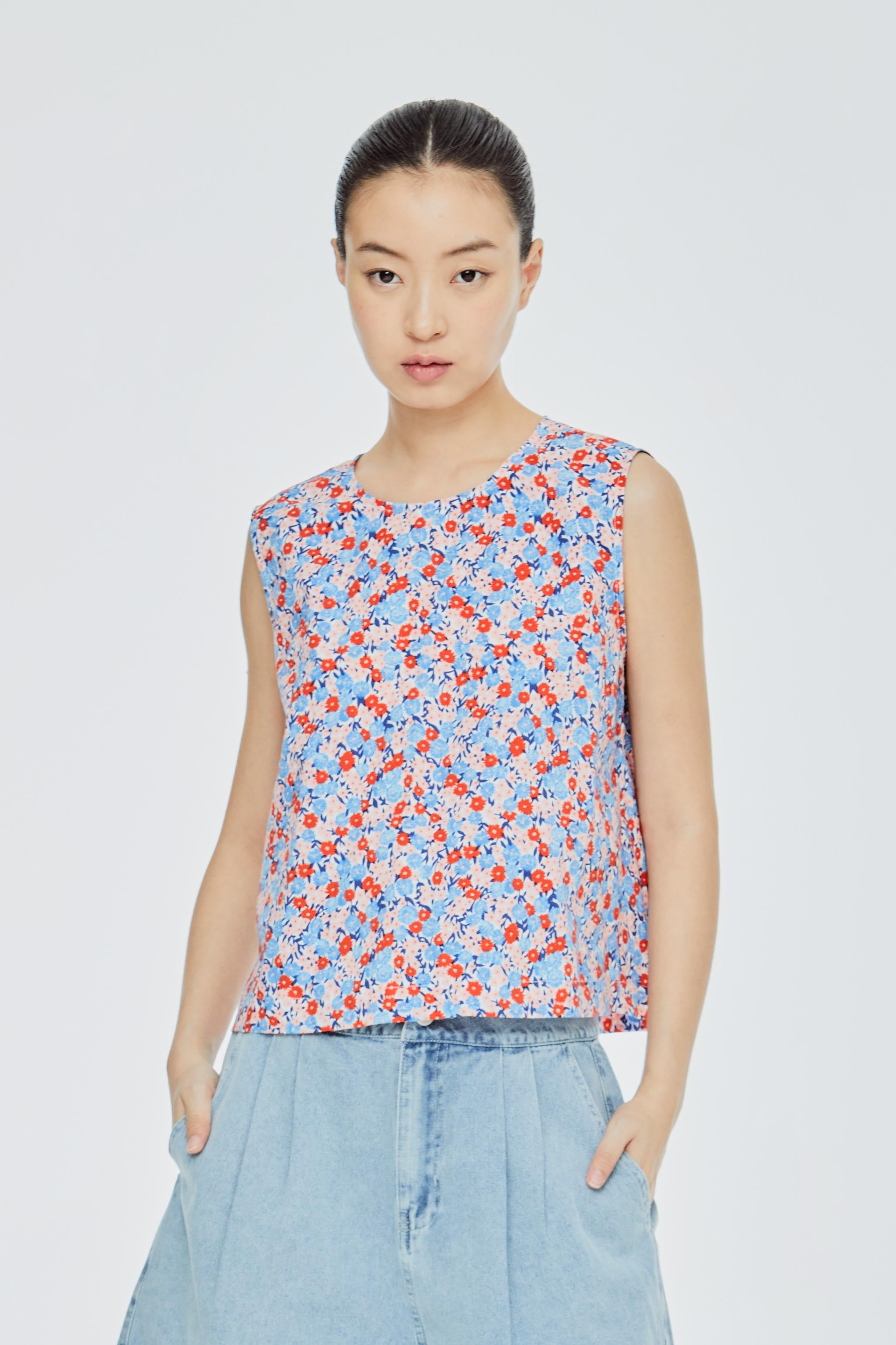 Printed Sleeveless Boxy Top