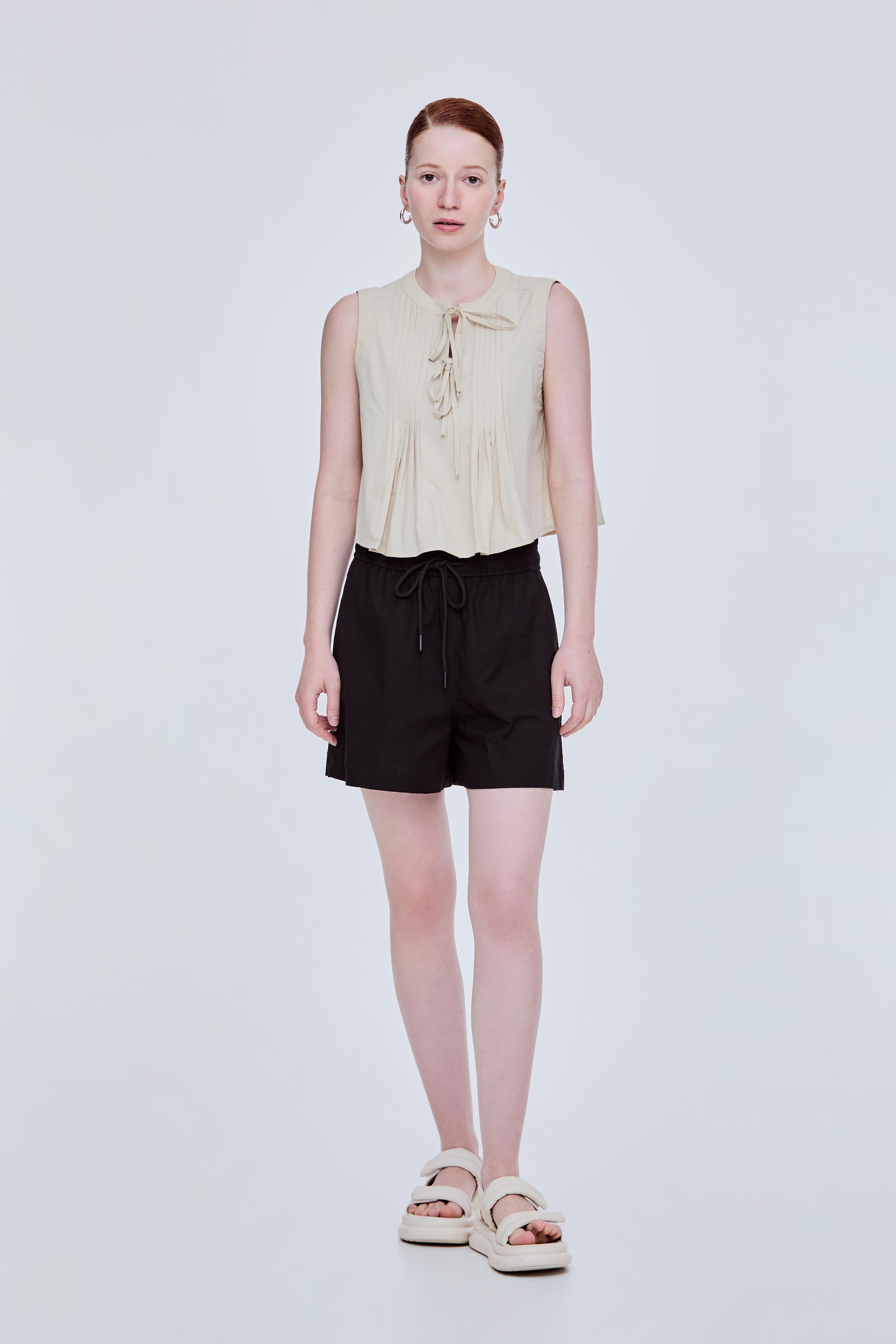 Adjustable Self Tie Top