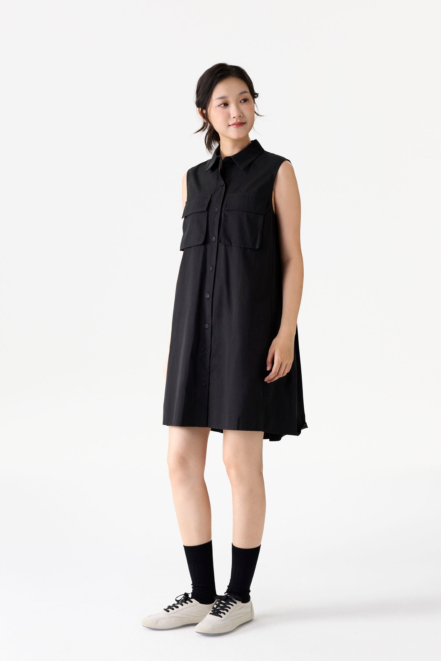 Collared Sleeveless Pleated Dress