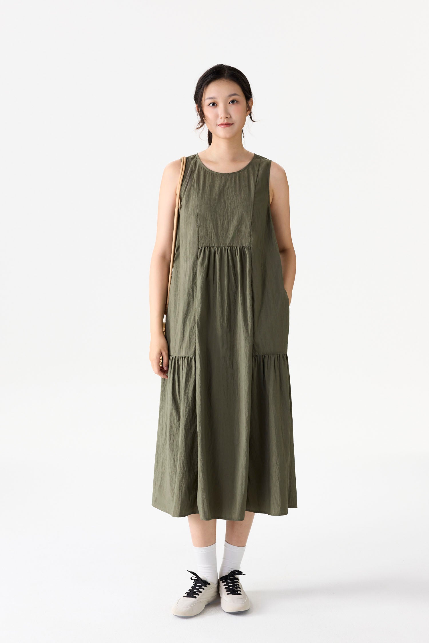 Flowy Sleeveless Maxi Dress – iORA