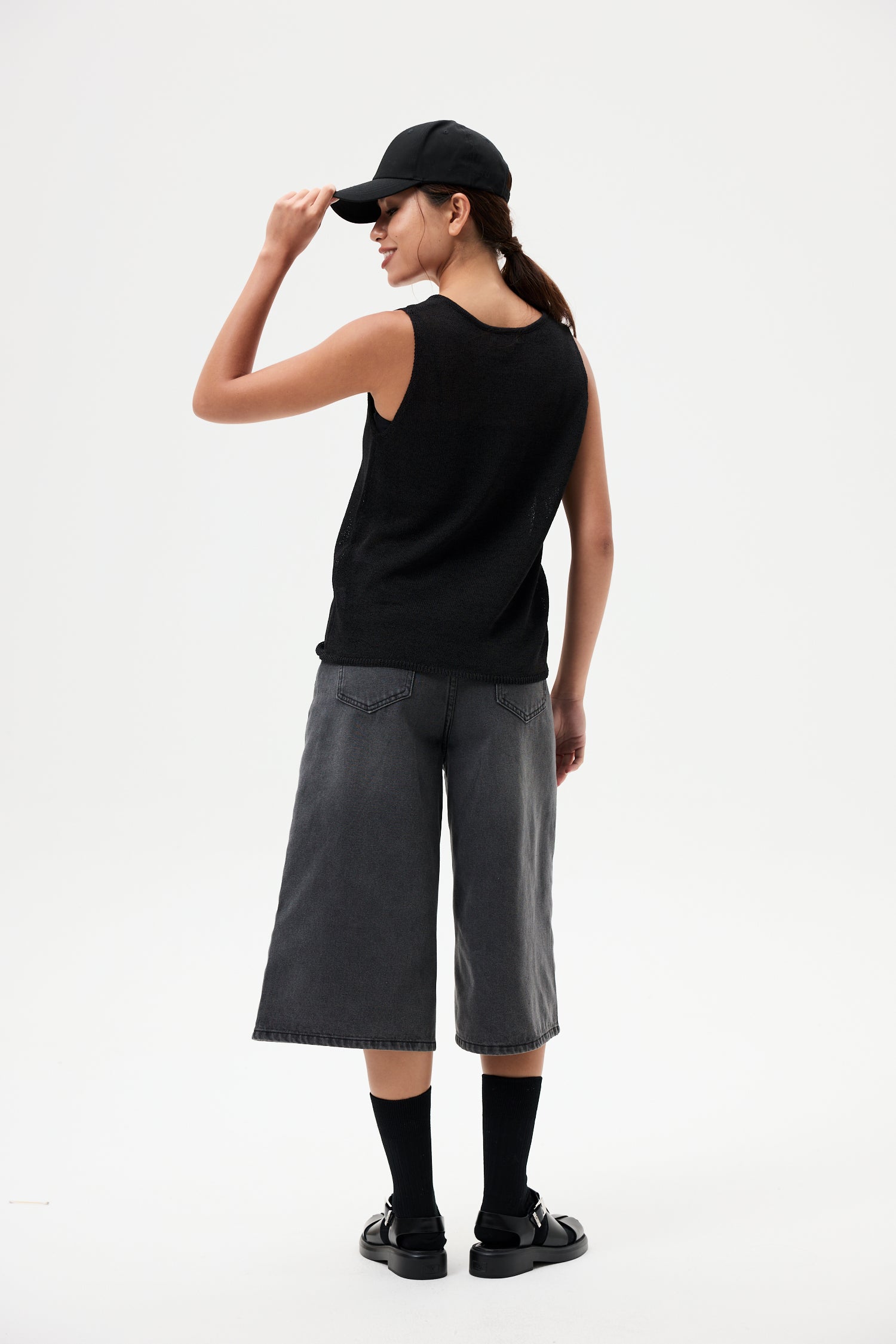 Scoop Sleeveless Knit Top