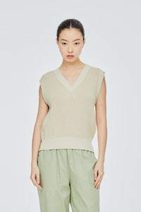 Basic Knit Vest