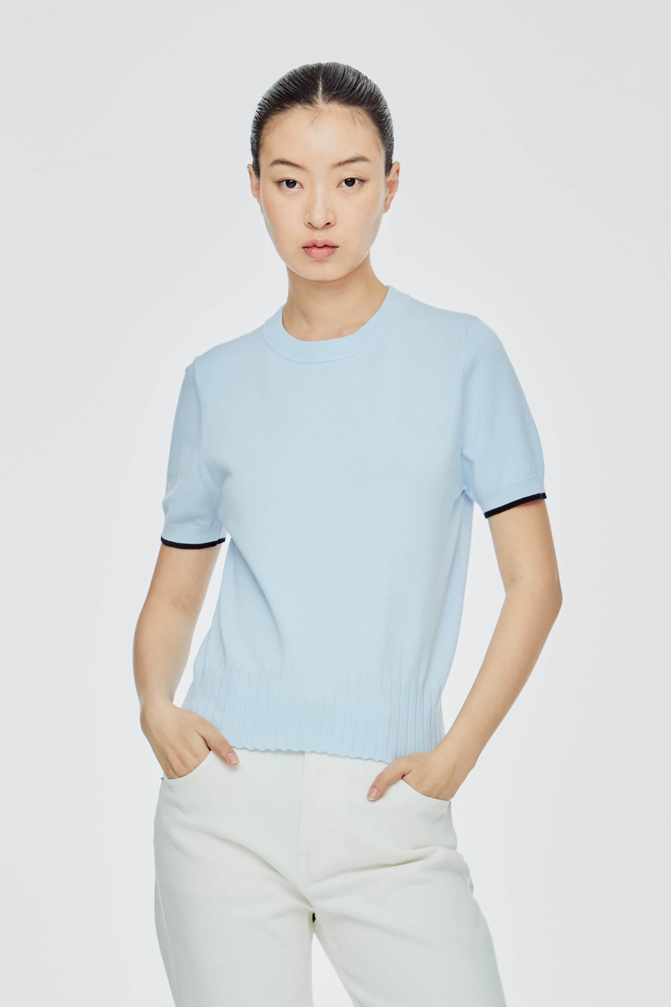 Cropped Knit Top iORA