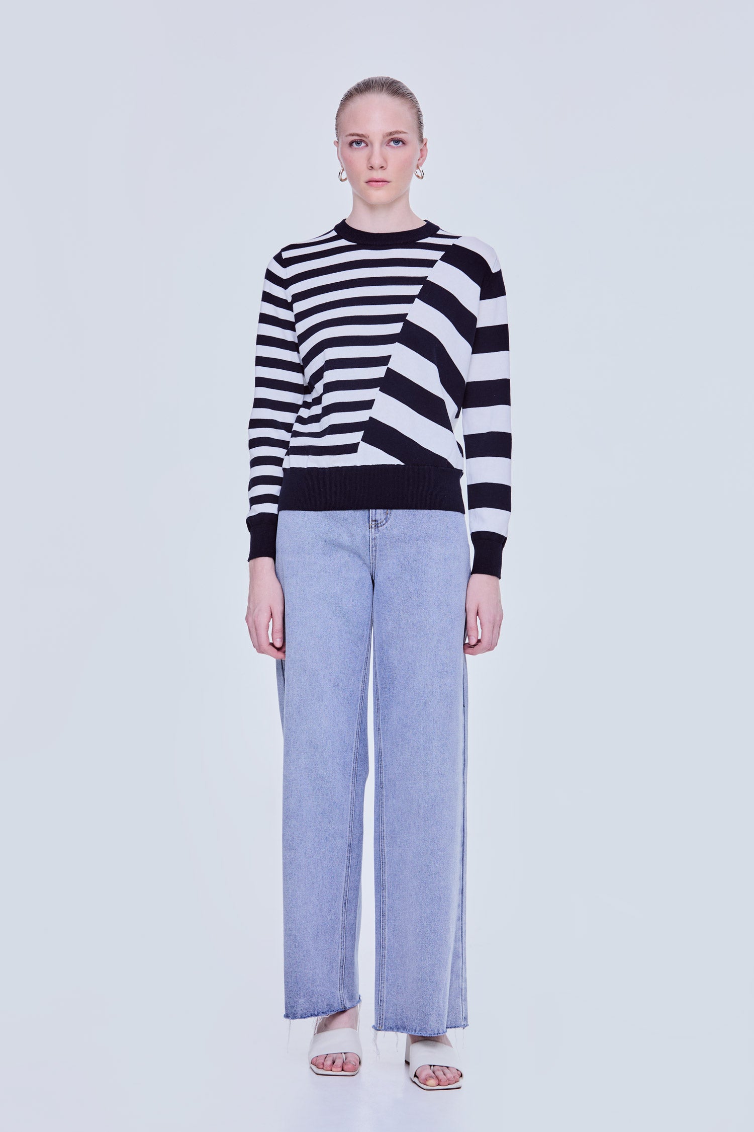 Contrast Stripes Knitted Top