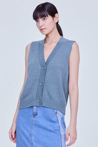 Sleeveless Buttondown Vest