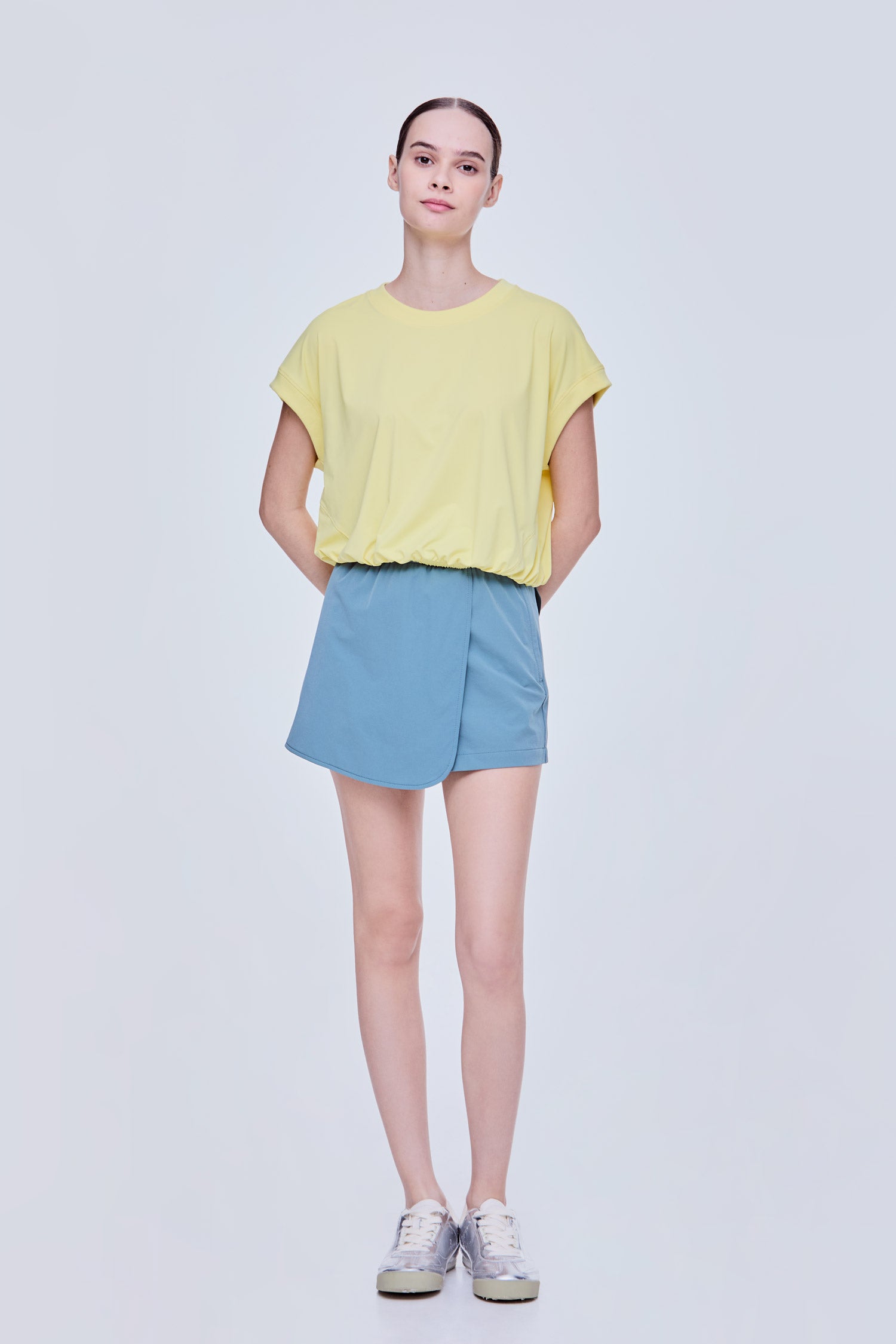 Magyar Paneled Cut Top