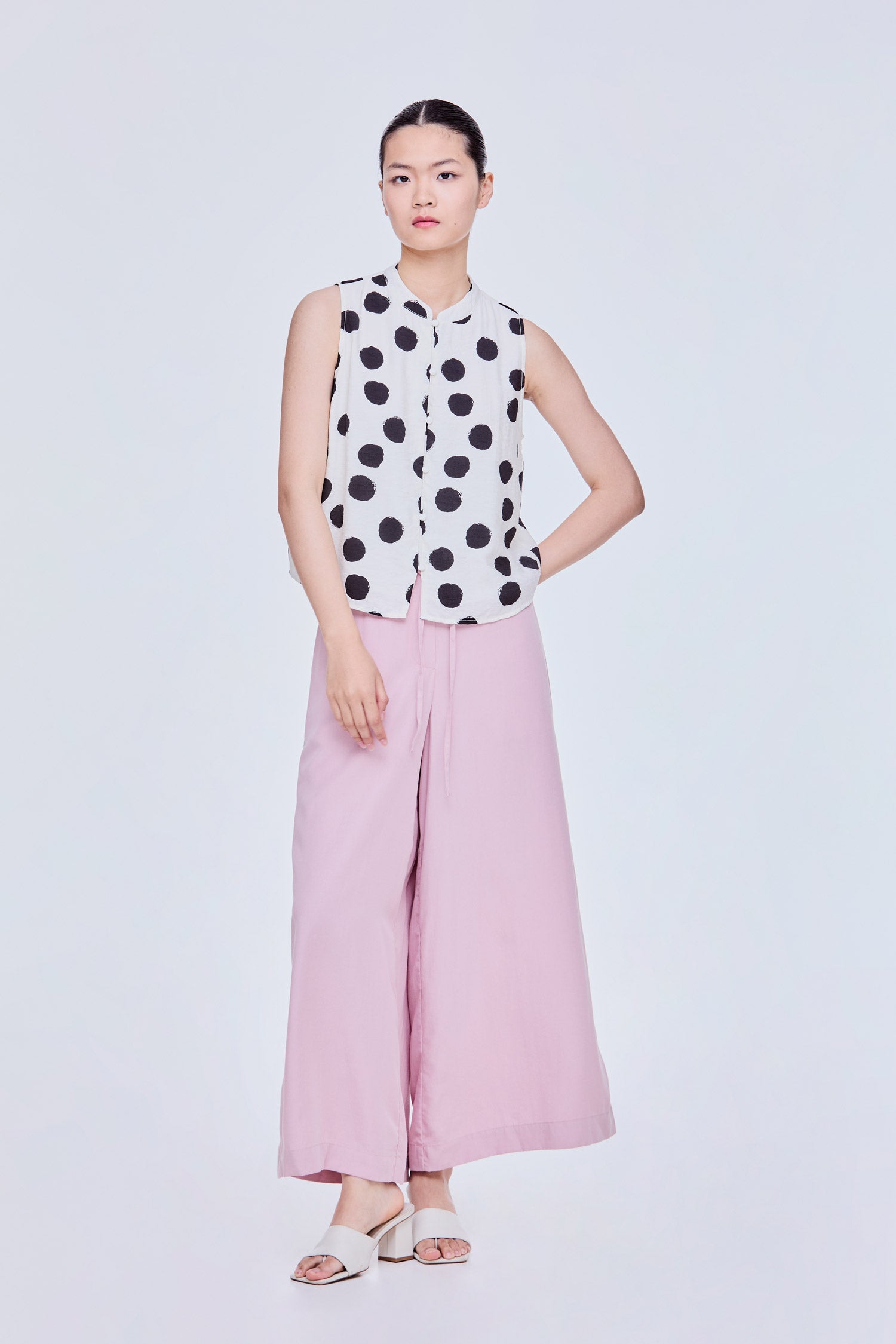 Mandarin Collar Printed Sleeveless Top