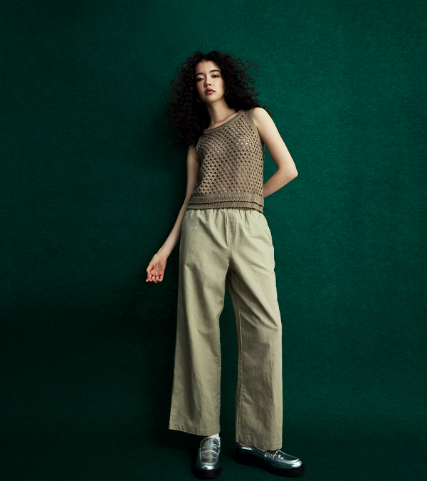 新品 iORA  Singapore トップス　ベージュ Shop Women's Clothing Online | Clothing Store | iORA Singapore