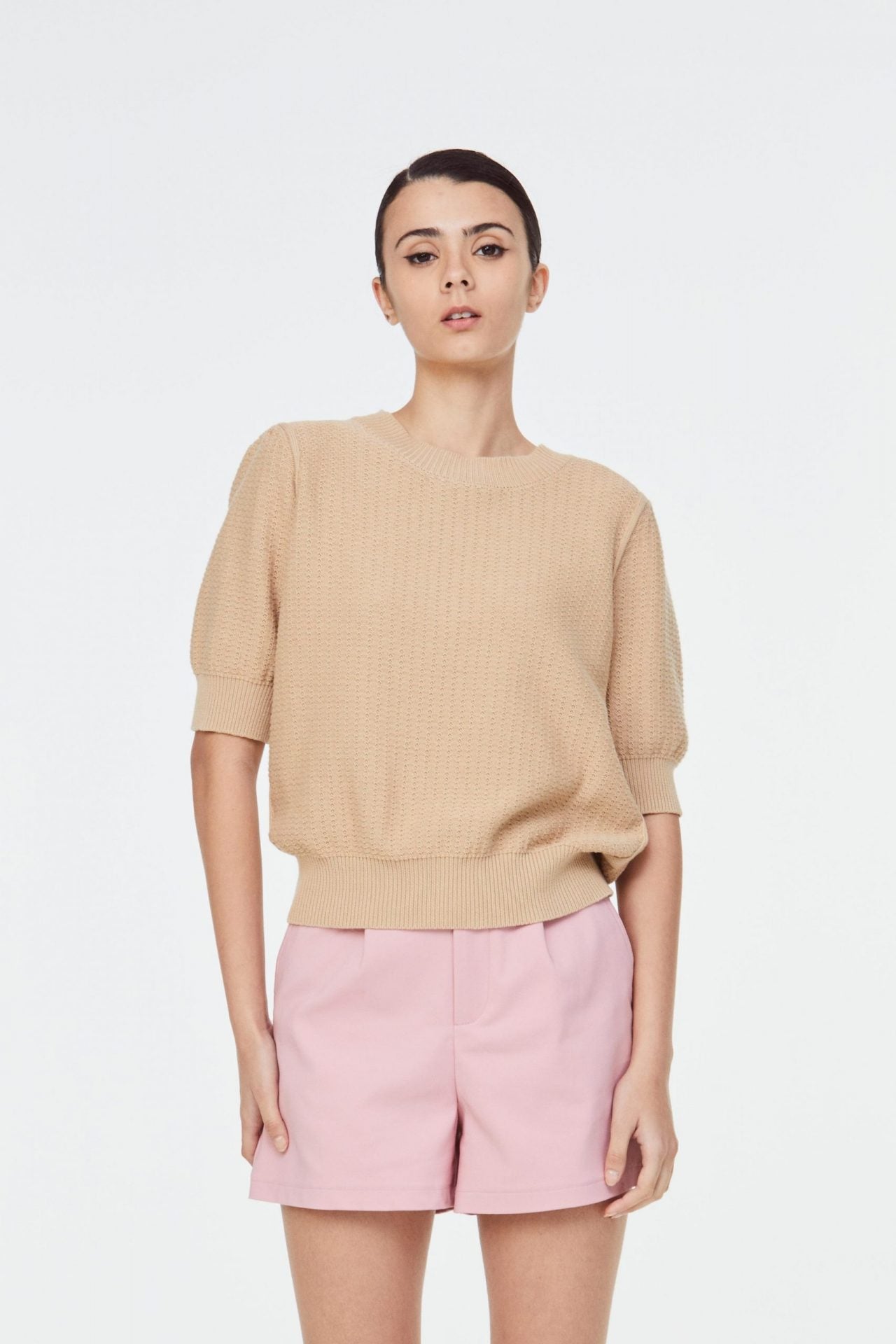 beige