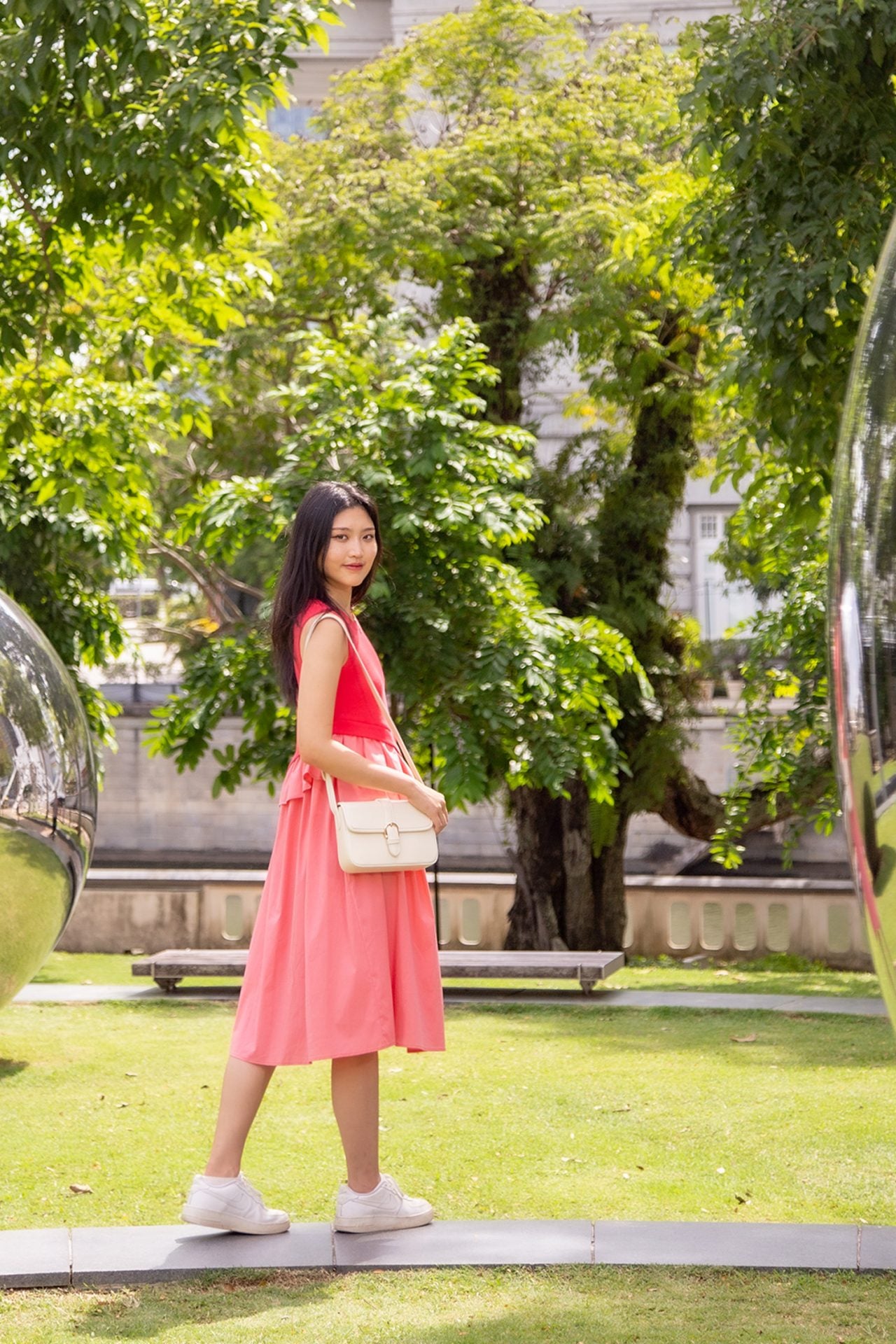 Contrasting A-Line Ruffle Dress
