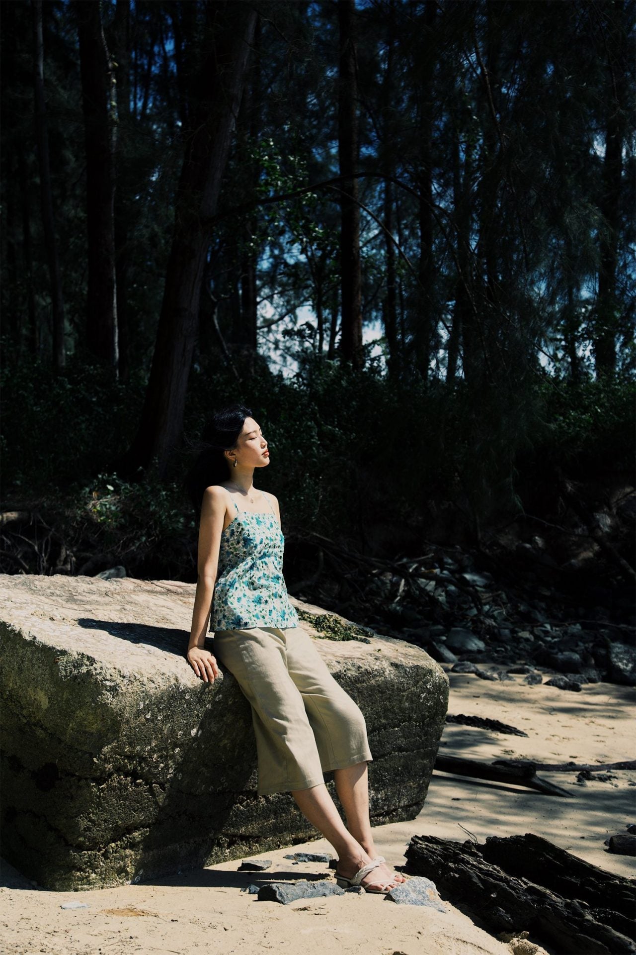 Wide-Legged Opening Culottes