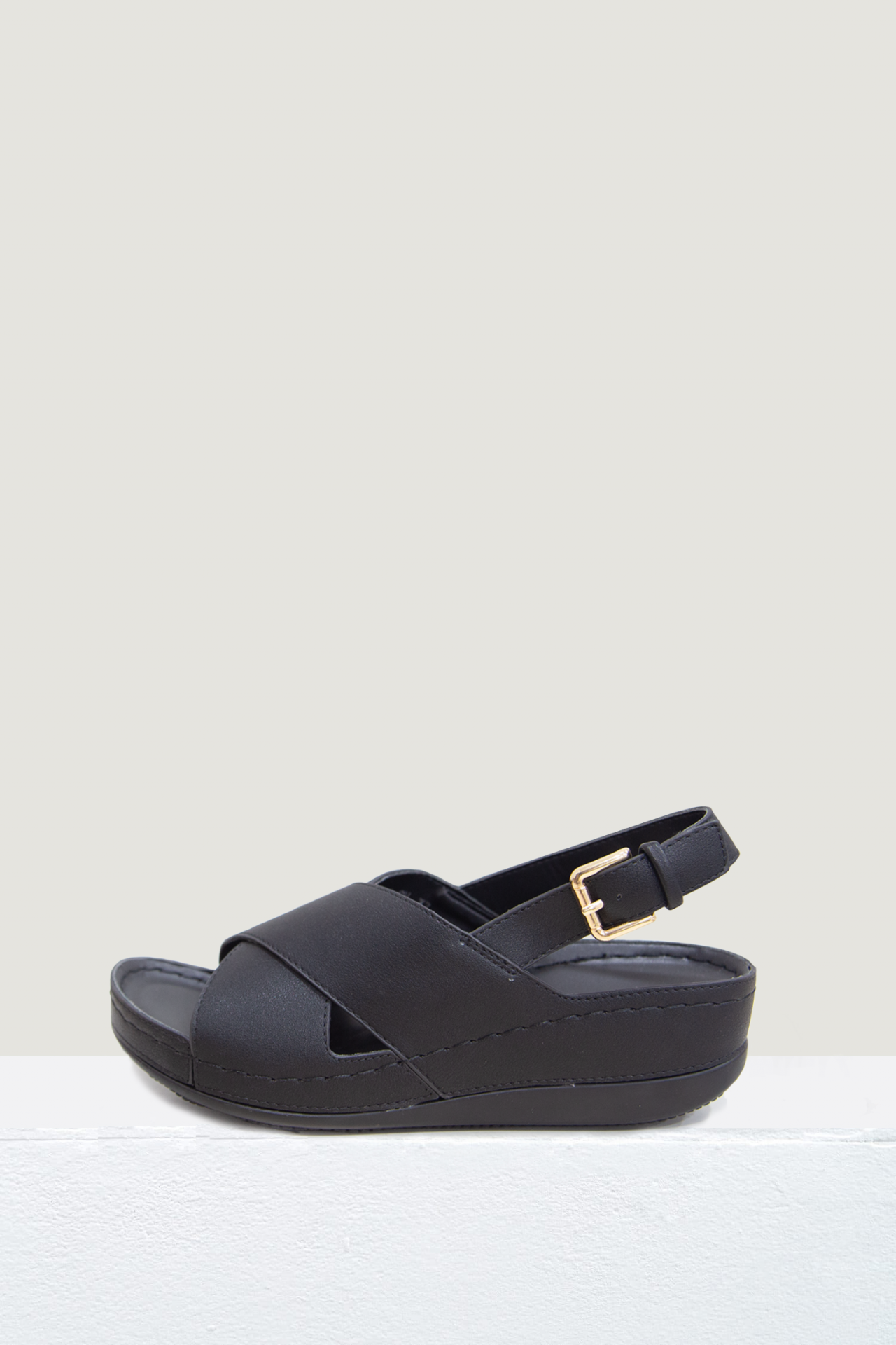 Criss Cross Flatform Sandals - Black
