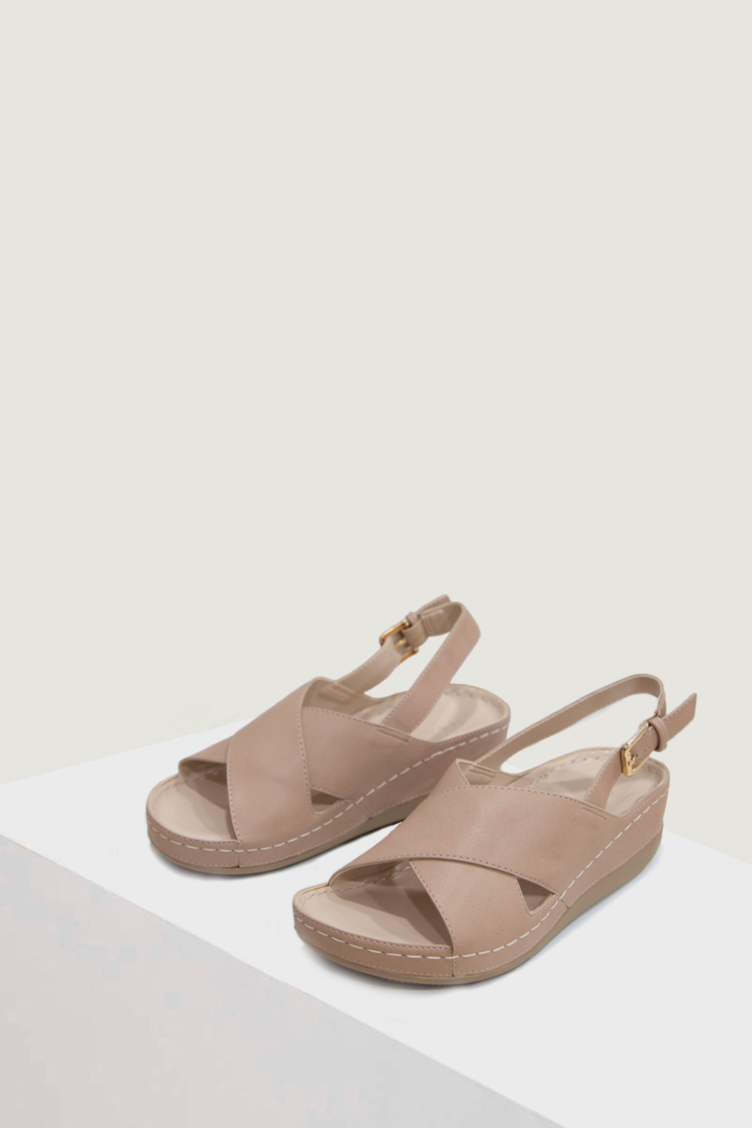 Criss Cross Flatform Sandals - Nude