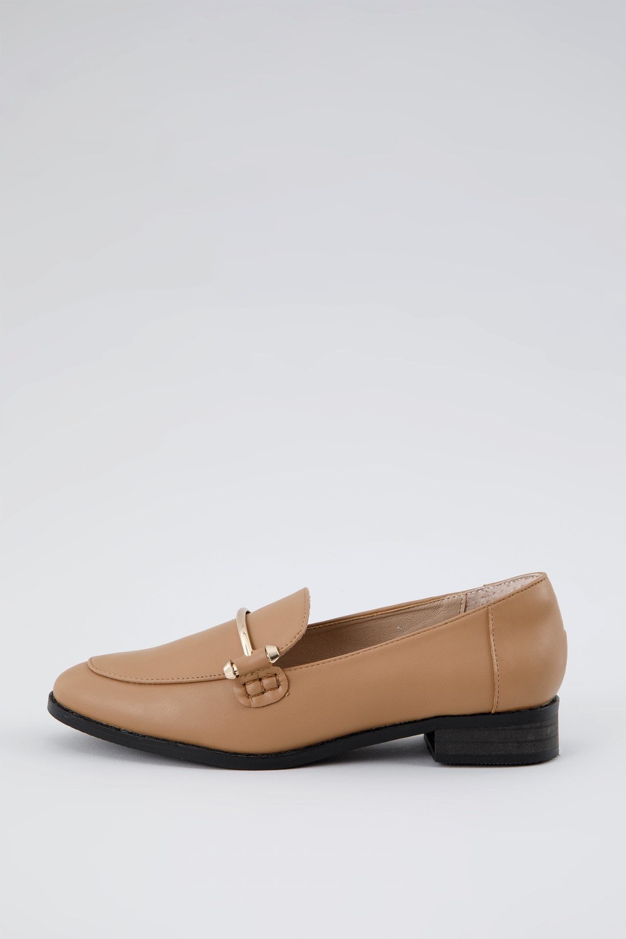 Thin Rimmed Covered Shoes