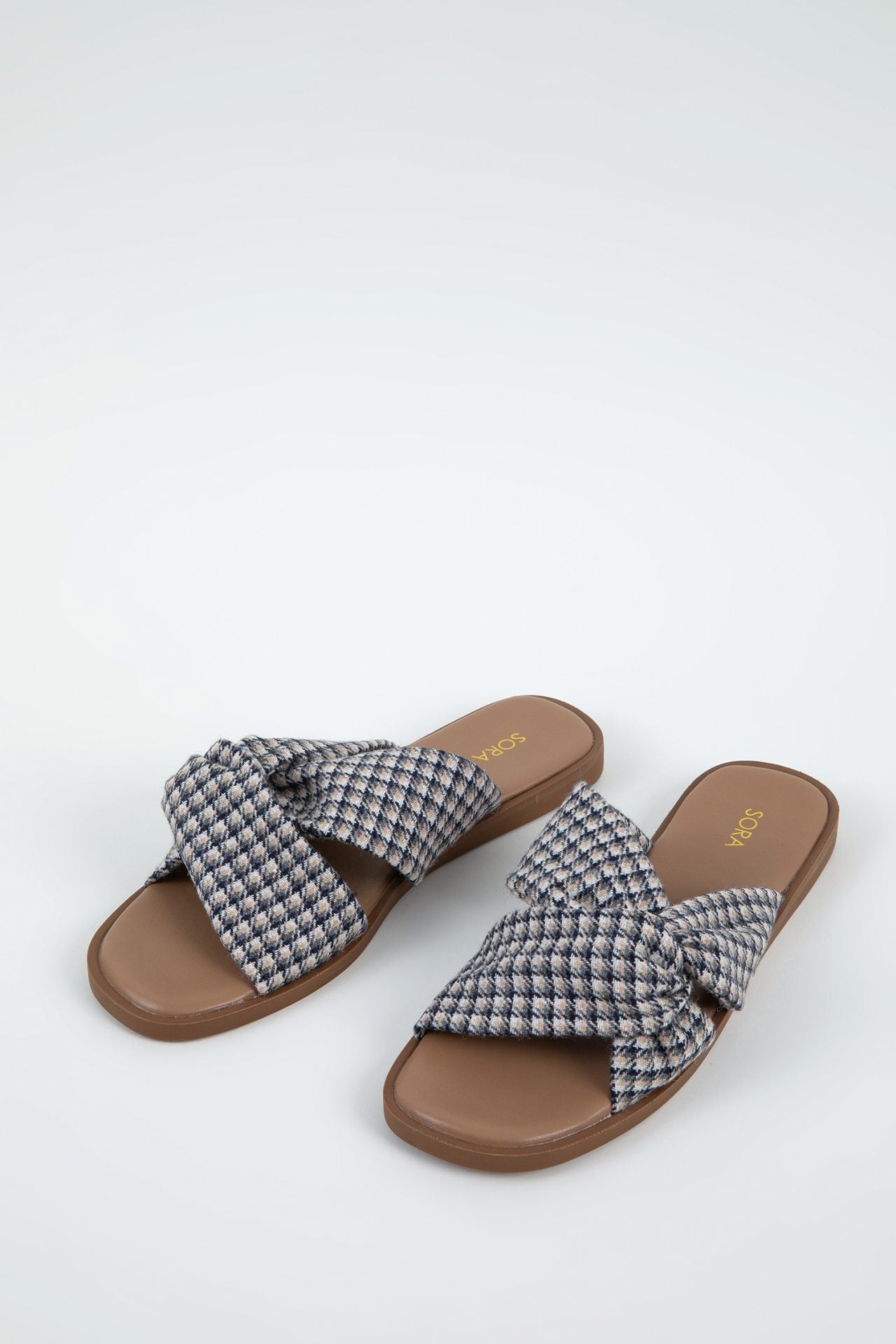 plaid navy