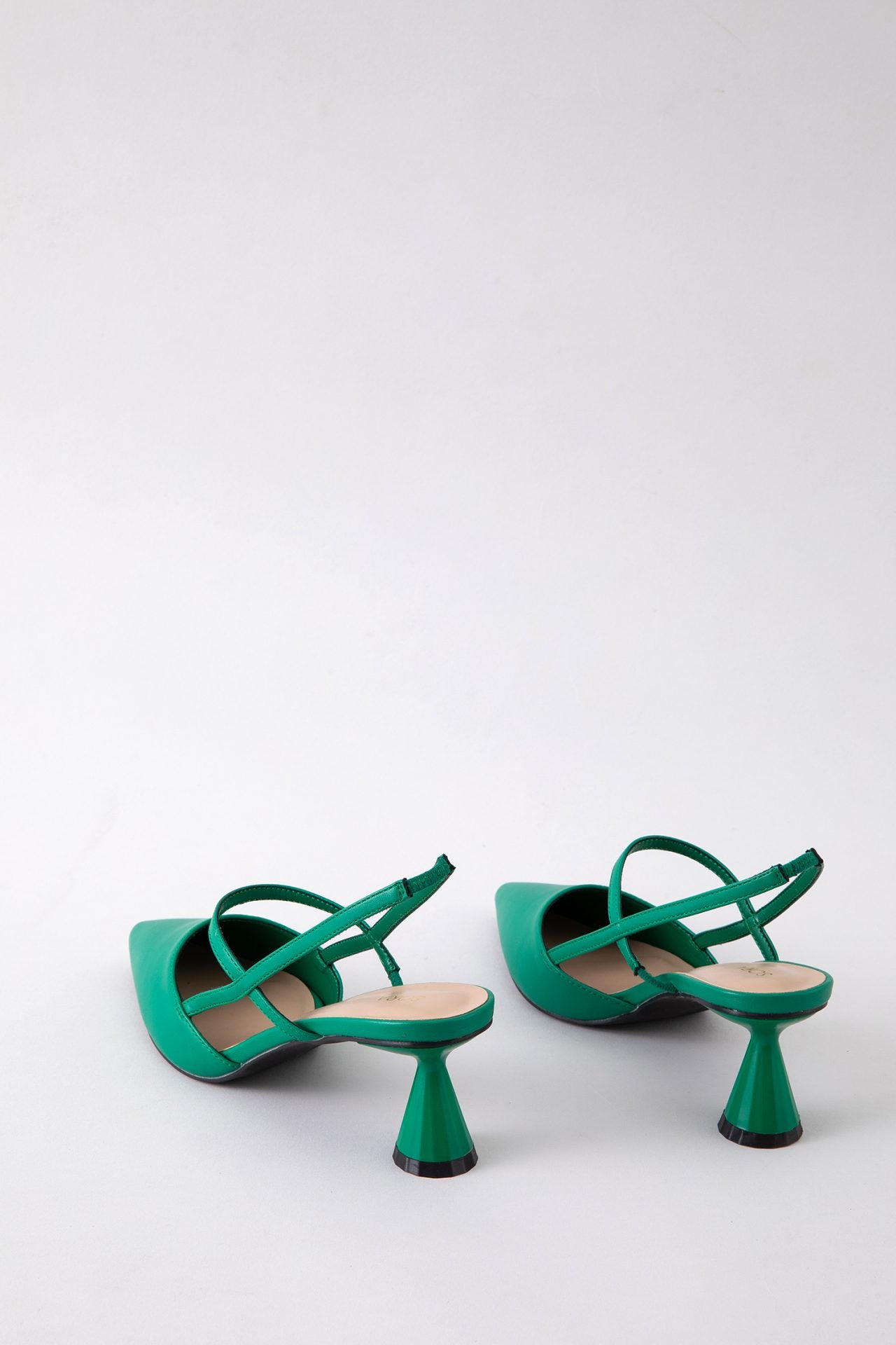 Textured Spool Heel Toe Car Pumps