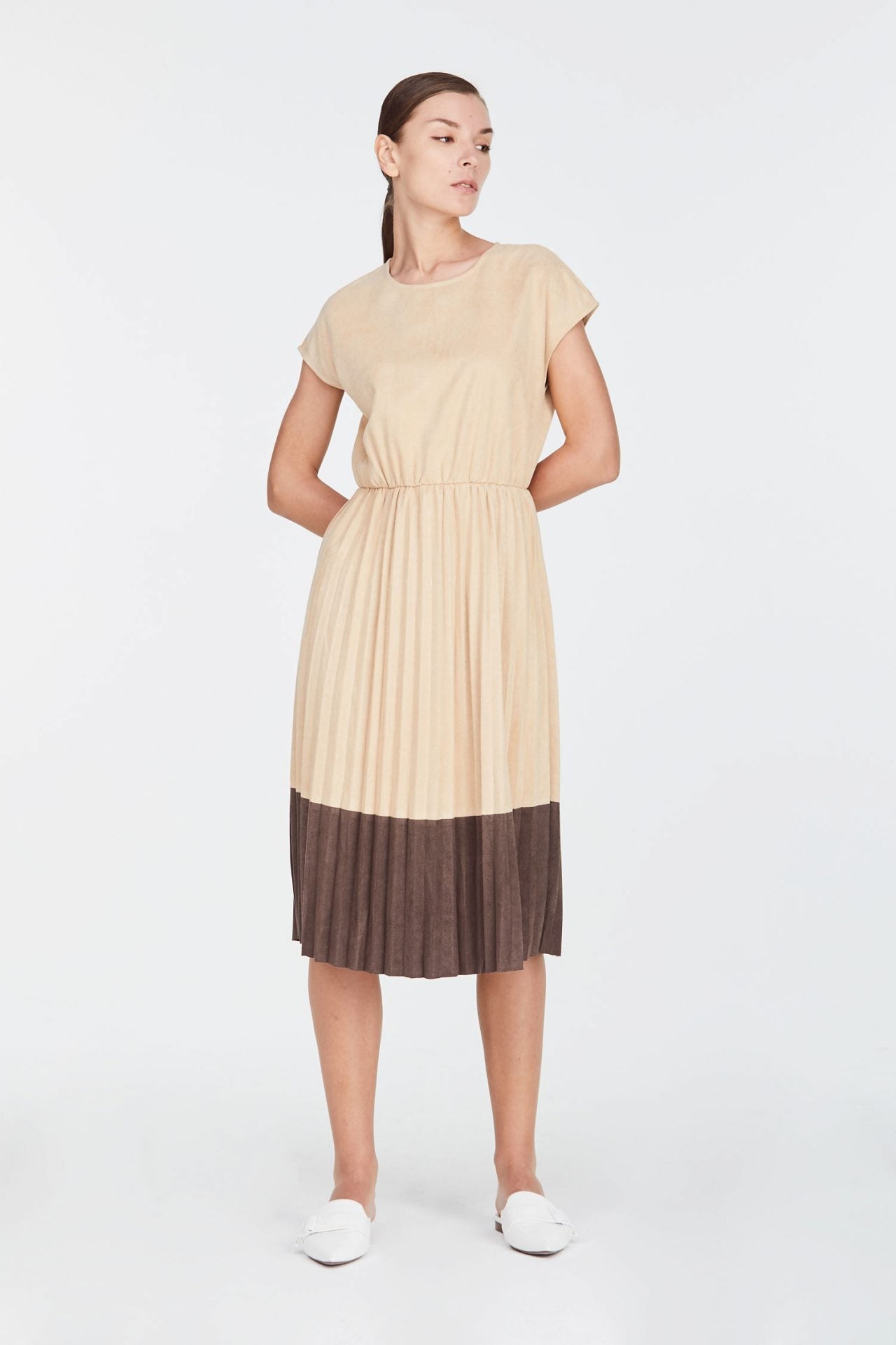 beige