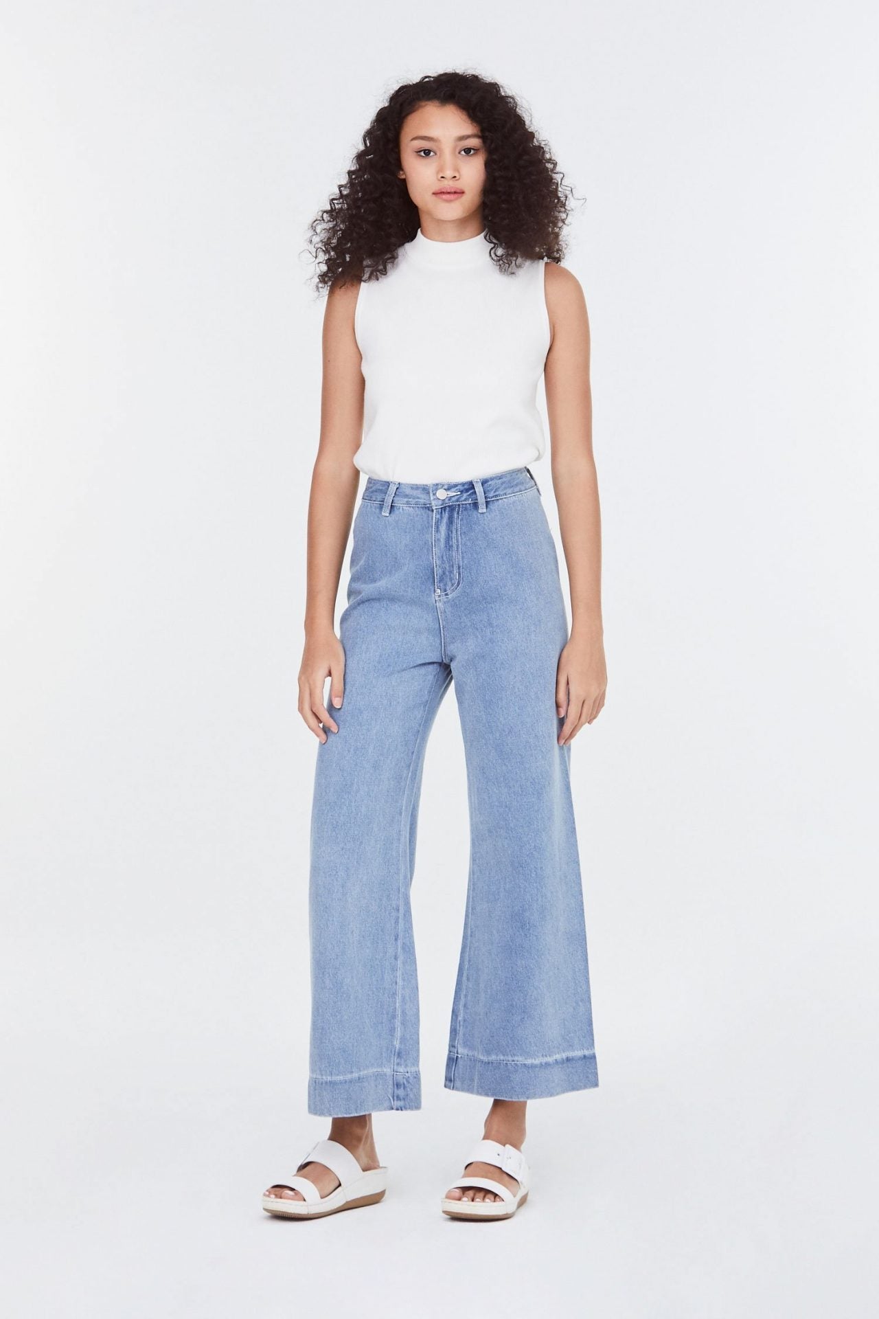 Light Washed Jeans