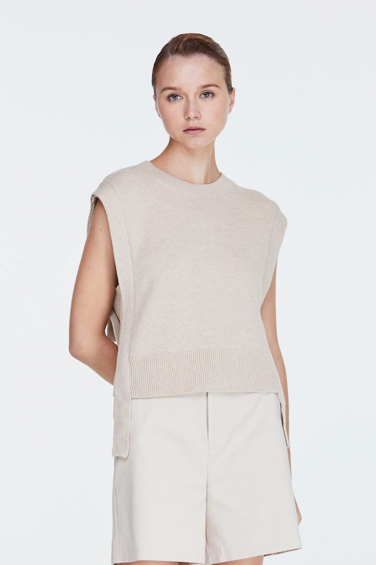 beige
