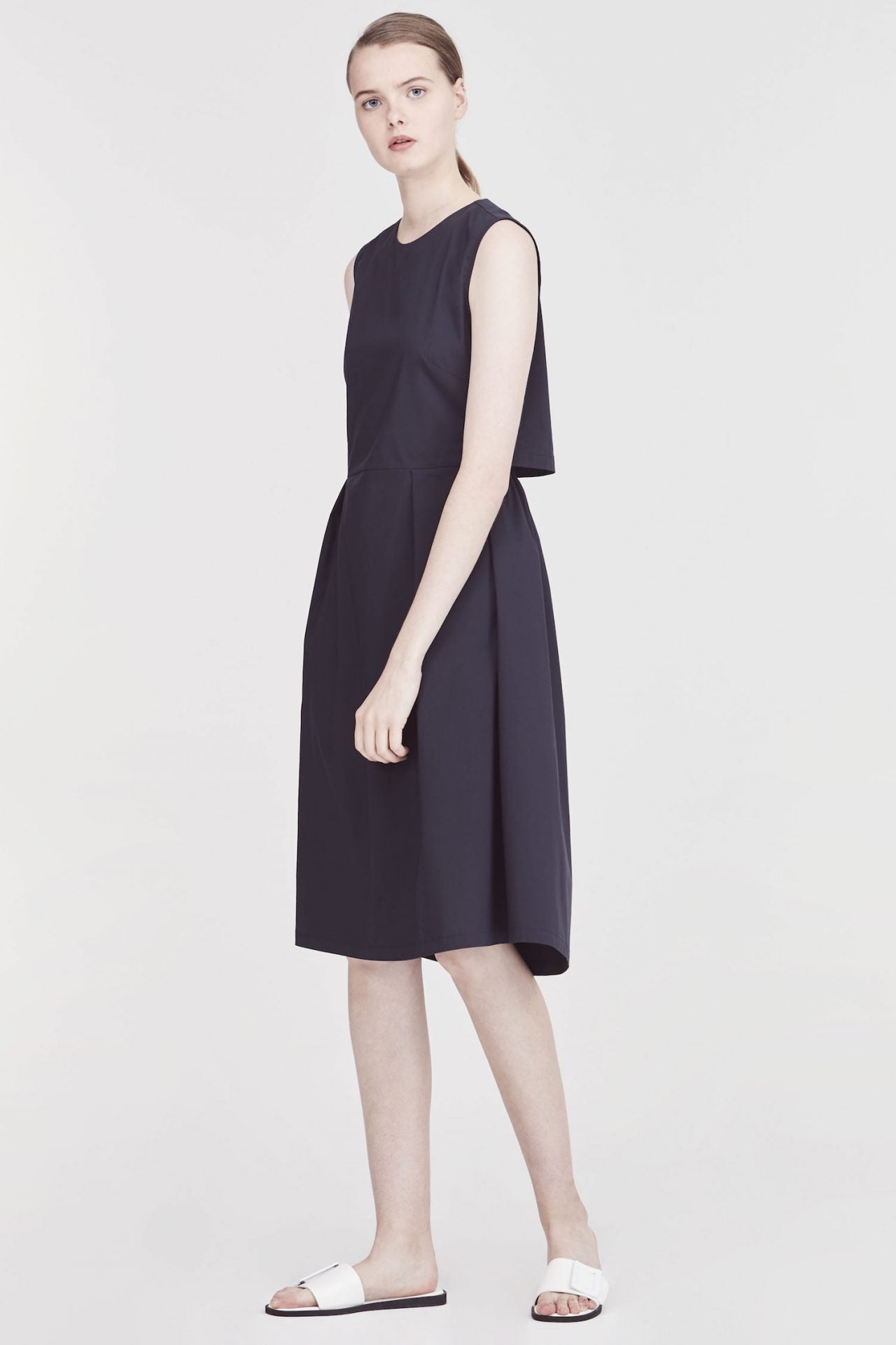Parting-Off Back Detailed Dress