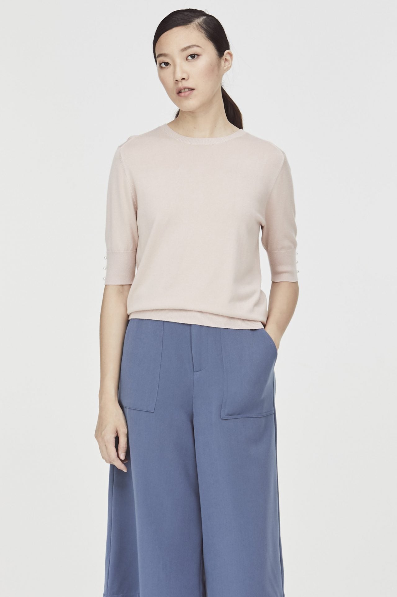 Pearl Sleeves Knit Top